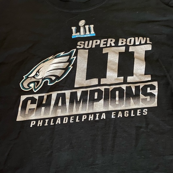Philadelphia Eagles LII Super Bowl Champions T Shirt - Picture 4 of 4